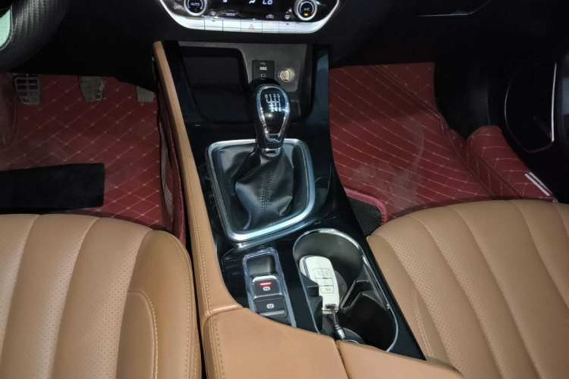 Used BAIC Beijing U7 2019 1.5T Manual New Smart Version China V Gear Lever