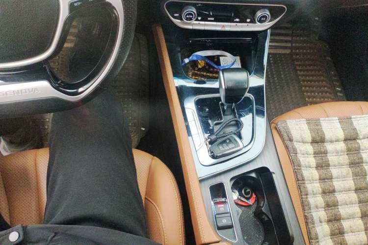 Used BAIC Beijing U7 2019 1.5T CVT New Smart Version China V Gear Lever