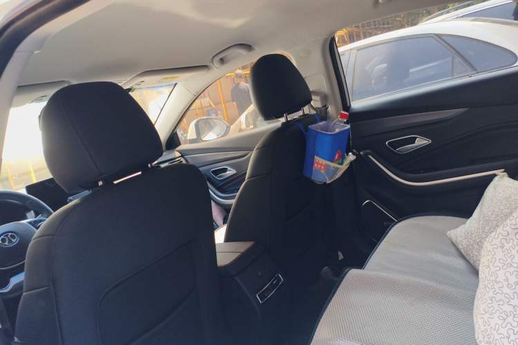 Used BAIC Beijing U7 2019 1.5T CVT Elite Version China VI Headliner