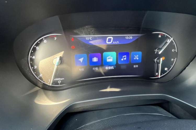 Used BAIC Beijing U7 2019 1.5T CVT Elite Edition China V Interior 11