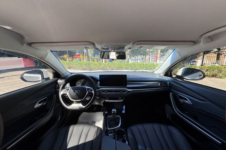 Used BAIC Beijing U7 2019 1.5T Manual Elite Version China VI Interior 2