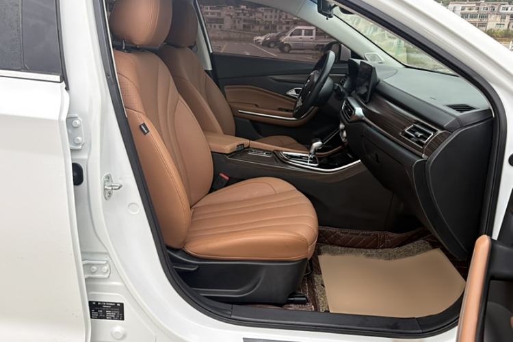Used BAIC Beijing U7 2019 1.5T CVT New Smart Version China VI Emission Standard Interior 8