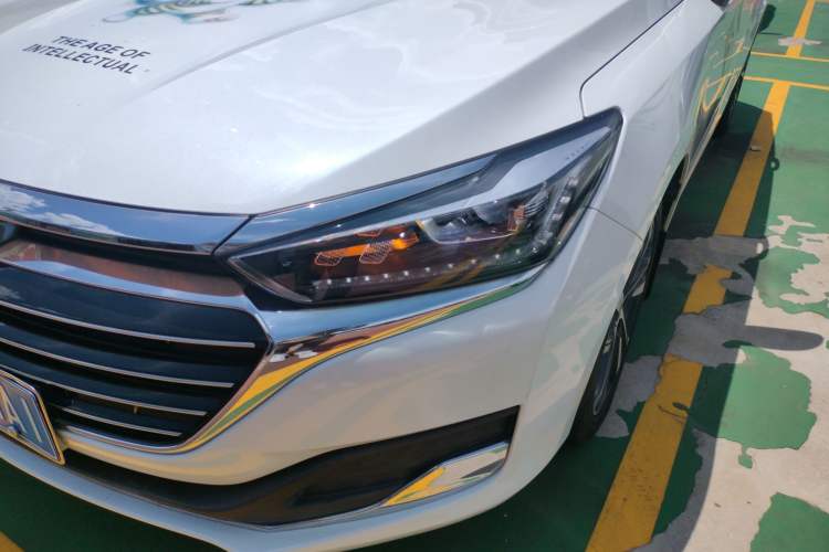Used BAIC Beijing U7 2019 1.5T Manual Elite Version China V Emission Standard Left Front Headlight