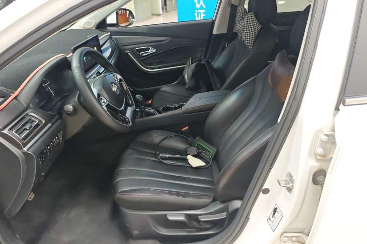 Used BAIC Beijing U7 2019 1.5T Manual Elite Version China VI Left Front Seat