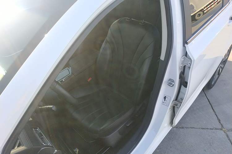 Used BAIC Beijing U7 2019 1.5T CVT Elite Edition China V Left Front Seat