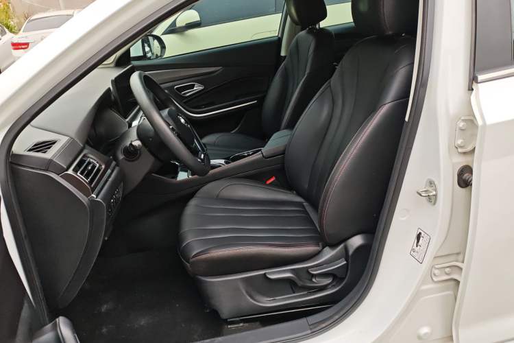Used BAIC Beijing U7 2019 1.5T Manual Elite Version China V Emission Standard Left Front Seat