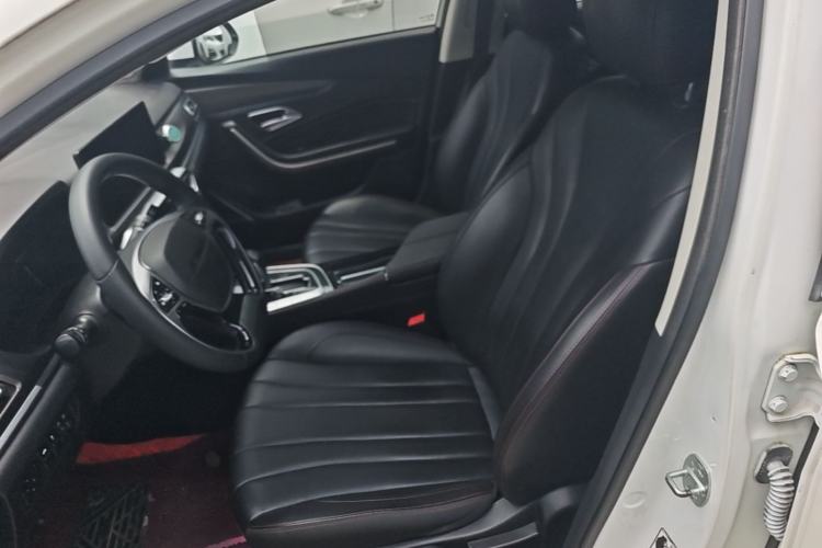 Used BAIC Beijing U7 2019 1.5T CVT Elite Version China VI Left Front Seat