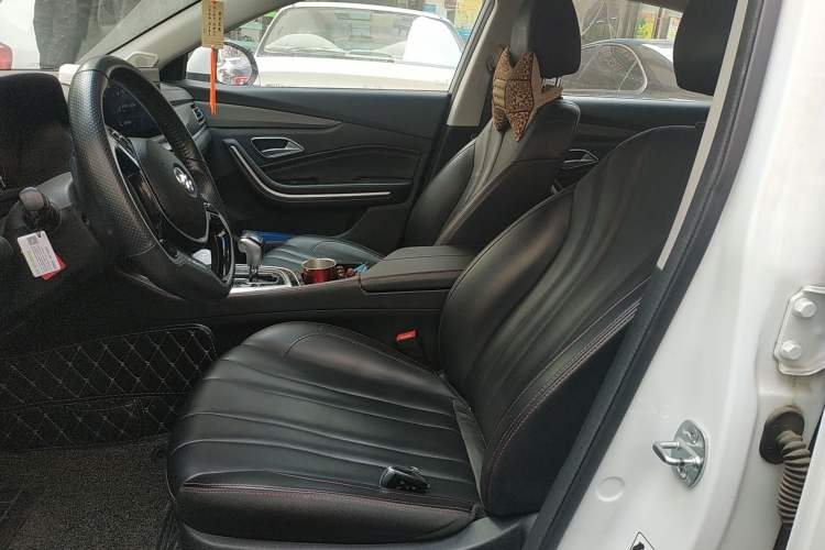 Used BAIC Beijing U7 2019 1.5T CVT Elite Edition China V Left Front Seat