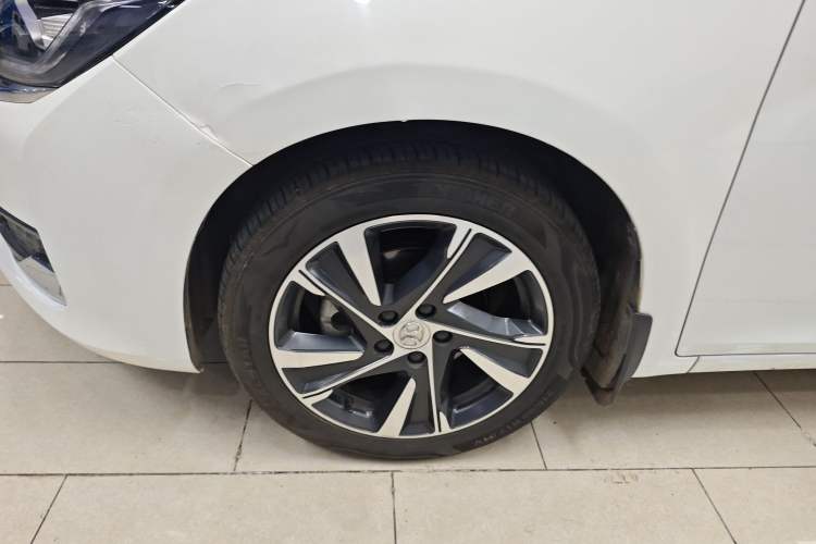 Used BAIC Beijing U7 2019 1.5T Manual Elite Version China VI Left Front Wheel Hub
