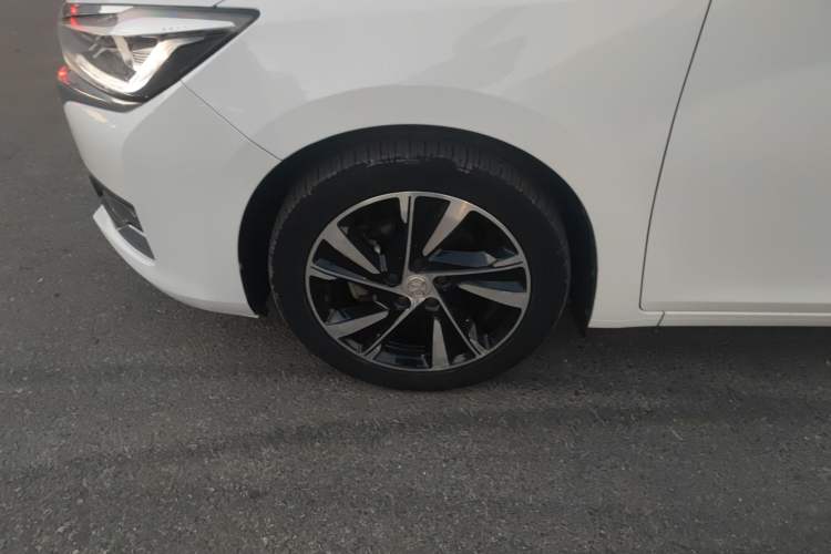 Used BAIC Beijing U7 2019 1.5T CVT New Smart Version China V Left Front Wheel Hub