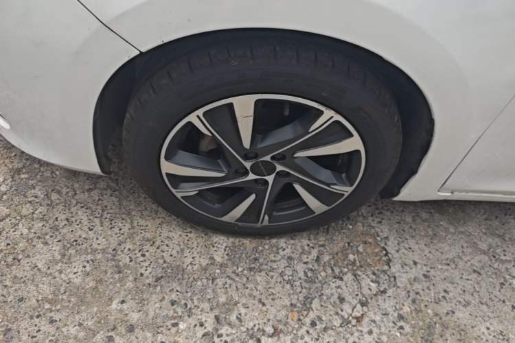 Used BAIC Beijing U7 2019 1.5T CVT Elite Version China VI Left Front Wheel Hub