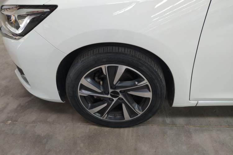 Used BAIC Beijing U7 2019 1.5T CVT Elite Version China VI Left Front Wheel Hub