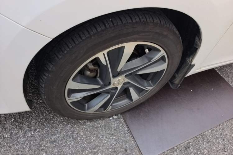 Used BAIC Beijing U7 2019 1.5T CVT New Smart Version China V Left Front Wheel Hub