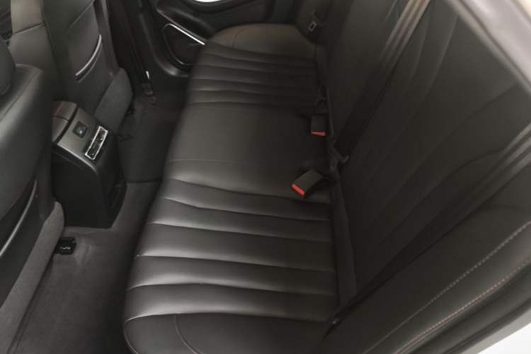 Used BAIC Beijing U7 2019 1.5T Manual Elite Version China VI Left Rear Seat