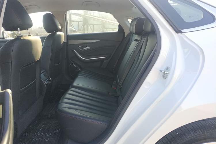 Used BAIC Beijing U7 2019 1.5T CVT Elite Edition China V Left Rear Seat
