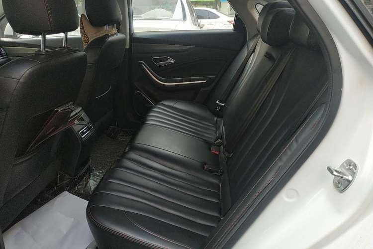Used BAIC Beijing U7 2019 1.5T CVT Elite Edition China V Left Rear Seat