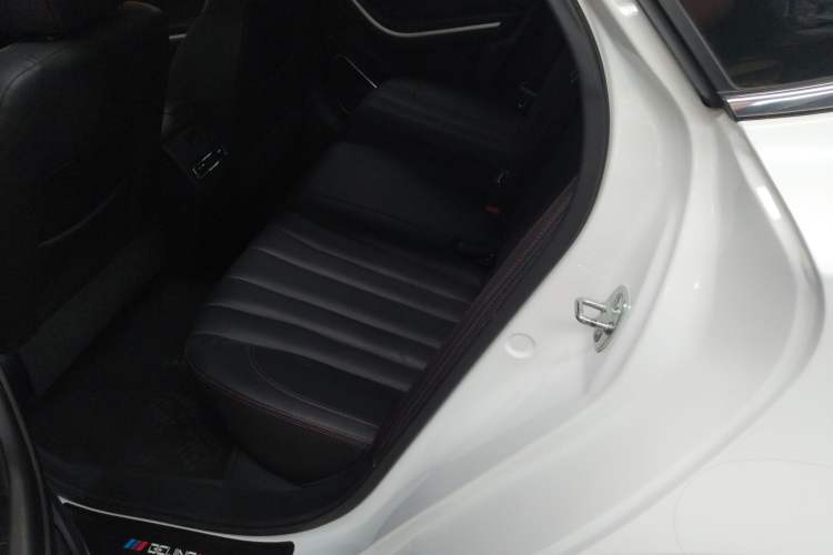 Used BAIC Beijing U7 2019 1.5T CVT Elite Version China VI Left Rear Seat