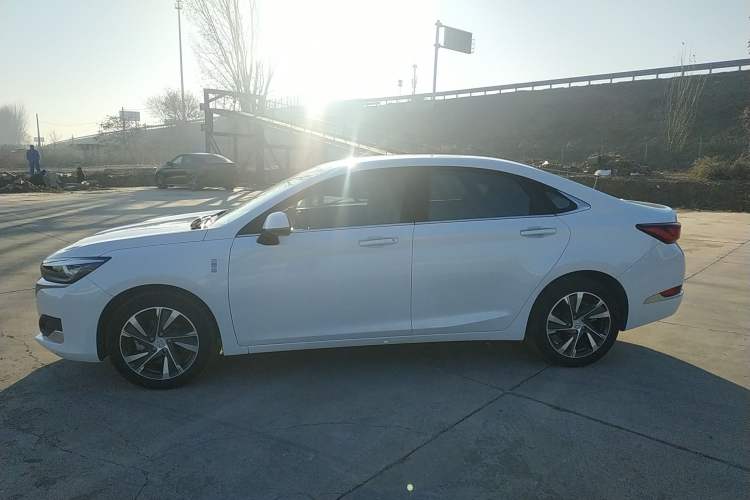 Used BAIC Beijing U7 2019 1.5T CVT Elite Edition China V Left Side