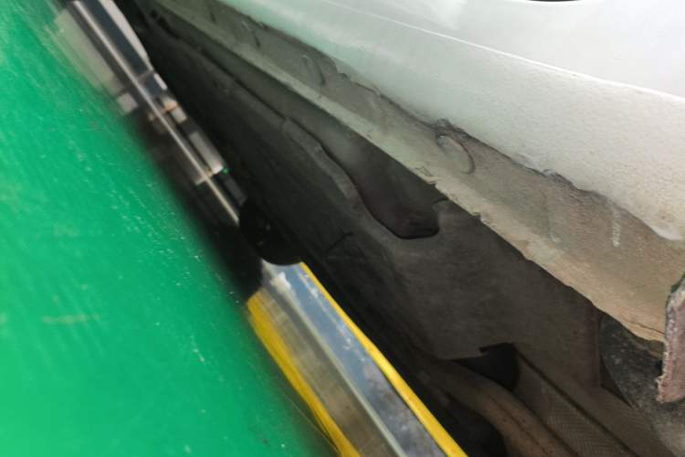 Used BAIC Beijing U7 2019 1.5T CVT New Smart Version China VI Emission Standard Left Side Sill