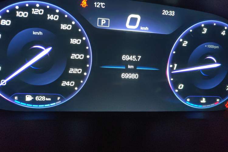Used BAIC Beijing U7 2019 1.5T CVT New Smart Version China V Odometer Close Up