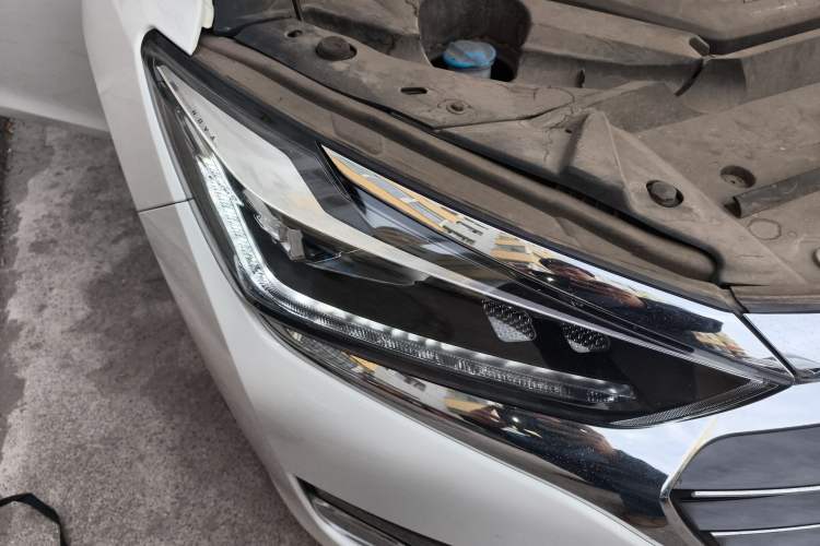 Used BAIC Beijing U7 2019 1.5T CVT New Smart Version China V Right Front Headlight