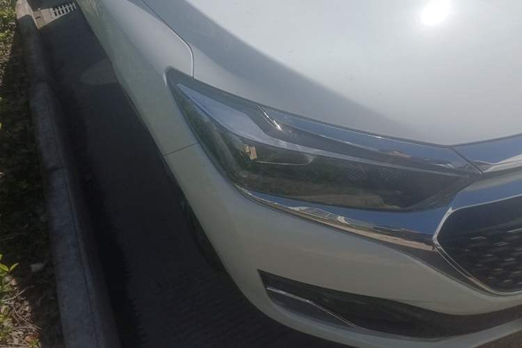 Used BAIC Beijing U7 2019 1.5T Manual New Smart Version China VI Right Front Headlight