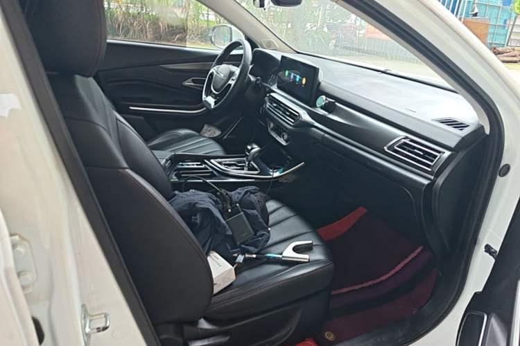 Used BAIC Beijing U7 2019 1.5T CVT Elite Version China VI Right Front Seat