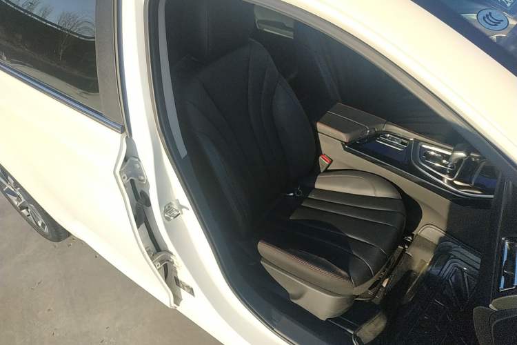 Used BAIC Beijing U7 2019 1.5T CVT Elite Edition China V Right Front Seat