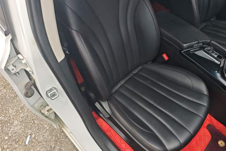 Used BAIC Beijing U7 2019 1.5T CVT Elite Version China VI Right Front Seat