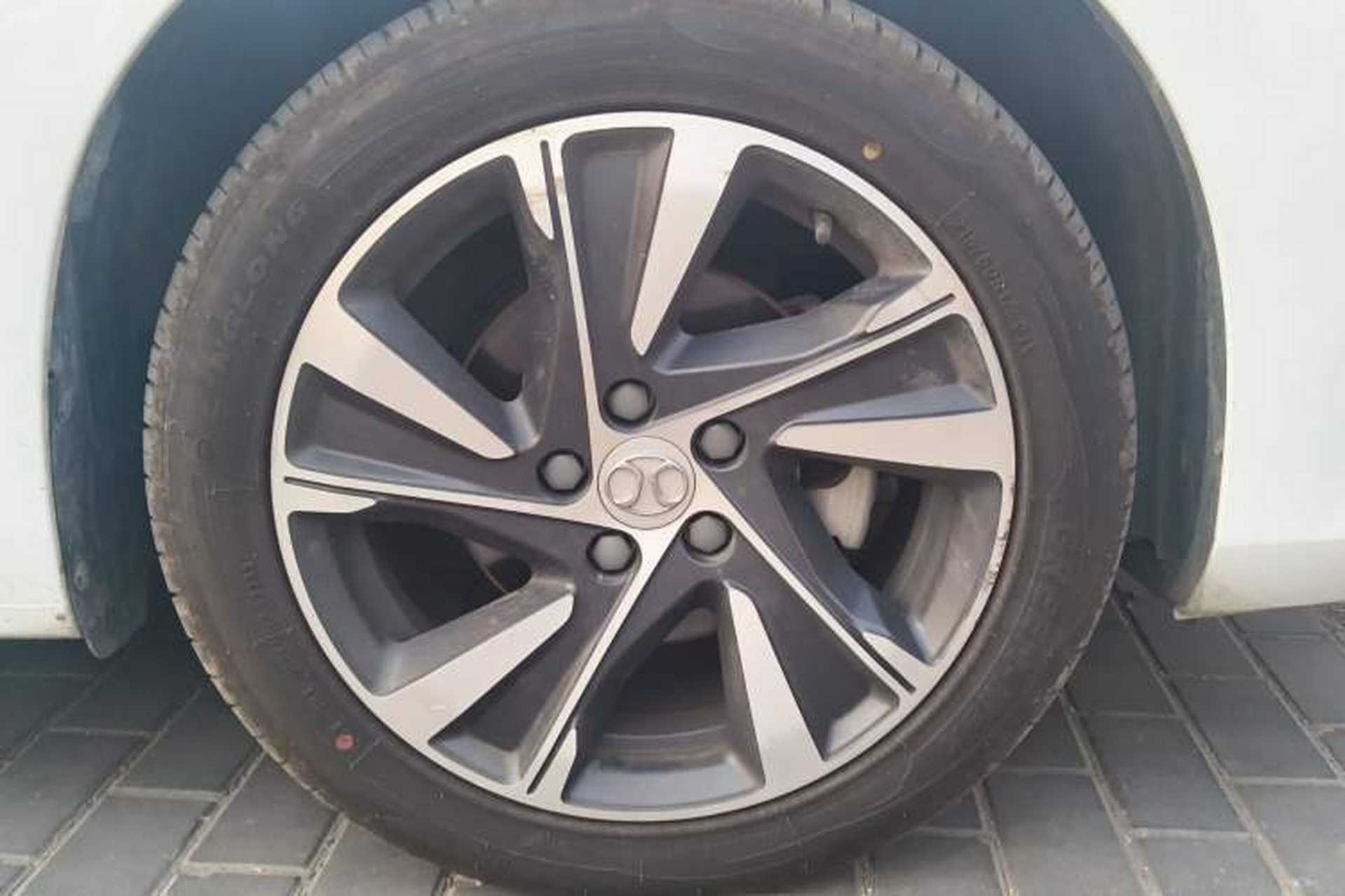 Used BAIC Beijing U7 2019 1.5T CVT New Smart Version China V Right Front Wheel Hub