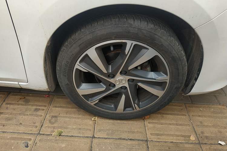 Used BAIC Beijing U7 2019 1.5T CVT Elite Edition China V Right Front Wheel Hub