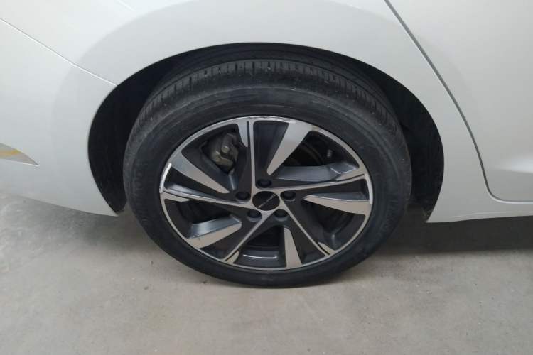 Used BAIC Beijing U7 2019 1.5T CVT Elite Version China VI Right Rear Wheel Hub