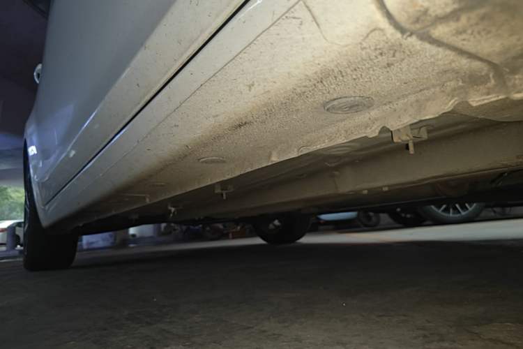 Used BAIC Beijing U7 2019 1.5T CVT Elite Version China VI Right Side Sill