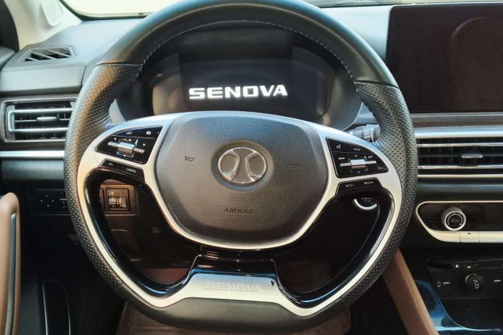 Used BAIC Beijing U7 2019 1.5T CVT New Smart Version China V Steering Wheel