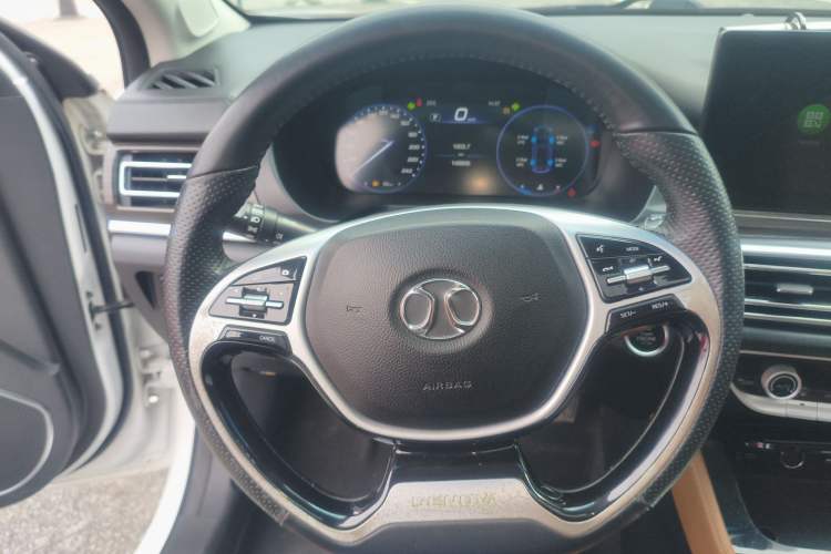 Used BAIC Beijing U7 2019 1.5T CVT New Smart Version China V Steering Wheel