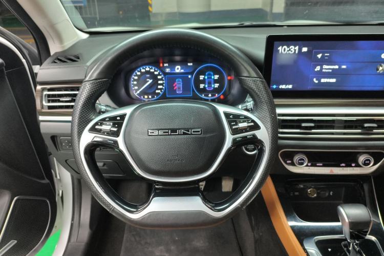 Used BAIC Beijing U7 2019 1.5T CVT New Smart Version China VI Emission Standard Steering Wheel