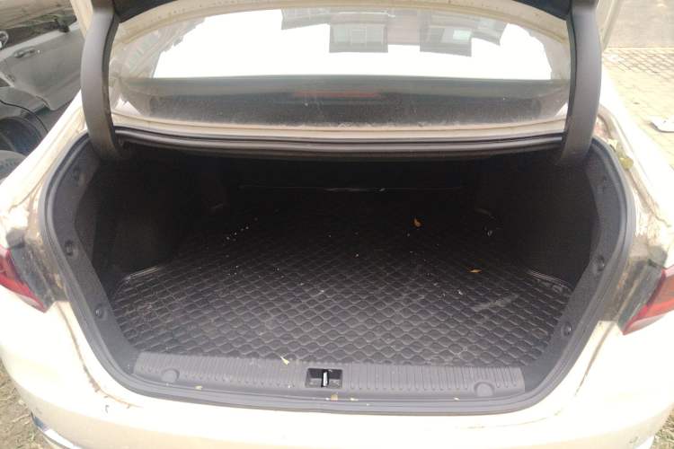 Used BAIC Beijing U7 2019 1.5T CVT Elite Edition China V Trunk