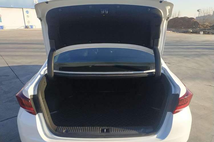 Used BAIC Beijing U7 2019 1.5T CVT Elite Edition China V Trunk