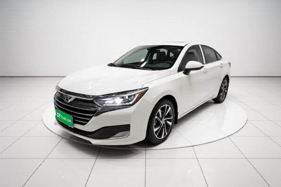 BAIC Beijing U7 2019