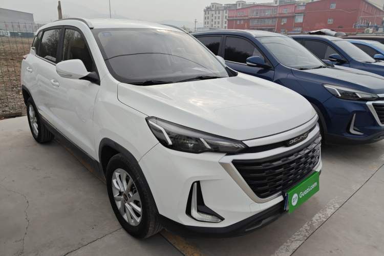 Used BAIC Beijing X3 2019 1.5T CVT Glory Edition Front Right 45 Deg