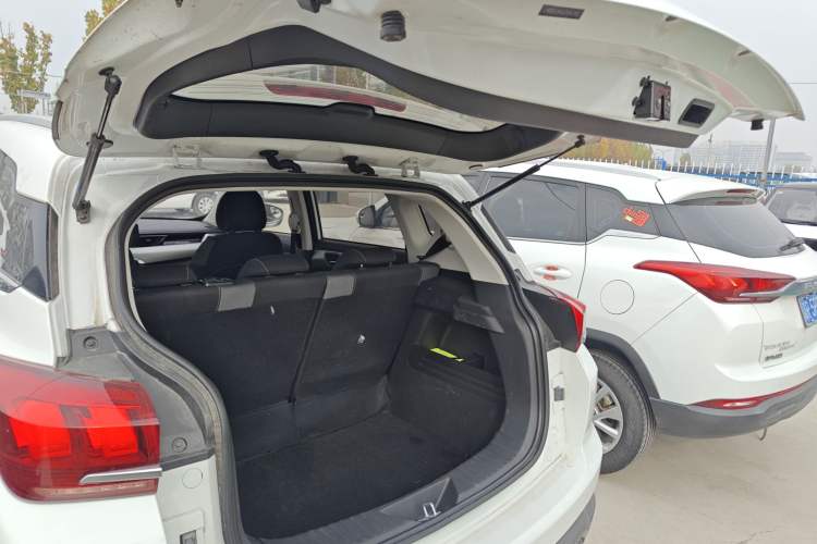 Used BAIC Beijing X3 2019 1.5T CVT Glory Edition Trunk