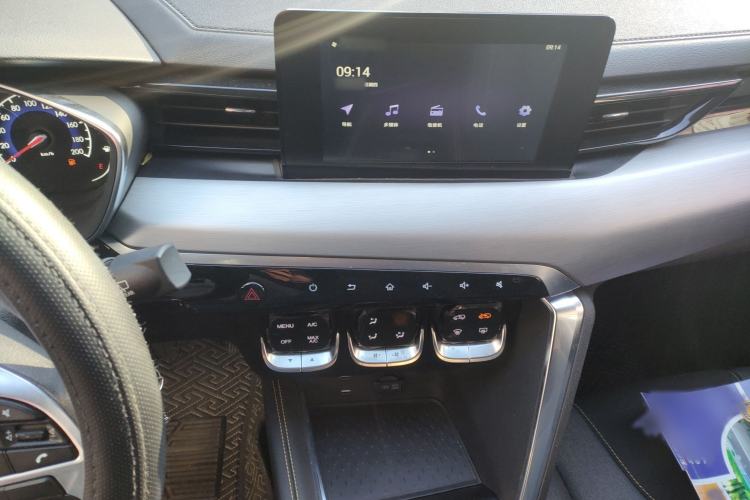 Used BAIC Beijing X3 2019 1.5T Manual Glory Edition Audio And AC Panel