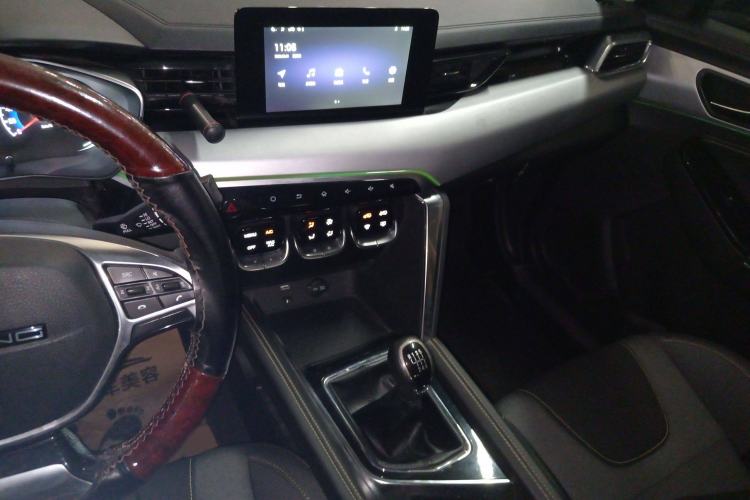 Used BAIC Beijing X3 2019 1.5T Manual Glory Edition Audio And AC Panel