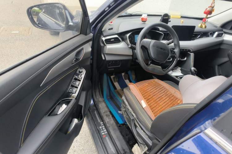 Used BAIC Beijing X3 2019 1.5T Manual Glory Edition Driver Seat