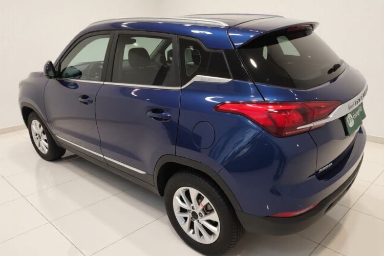 Used BAIC Beijing X3 2019 1.5T Manual Glory Edition Exterior 2