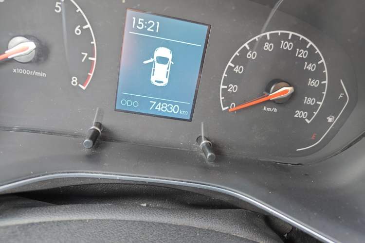 Used BAIC Beijing X3 2019 1.5T CVT Glory Edition Odometer Close Up