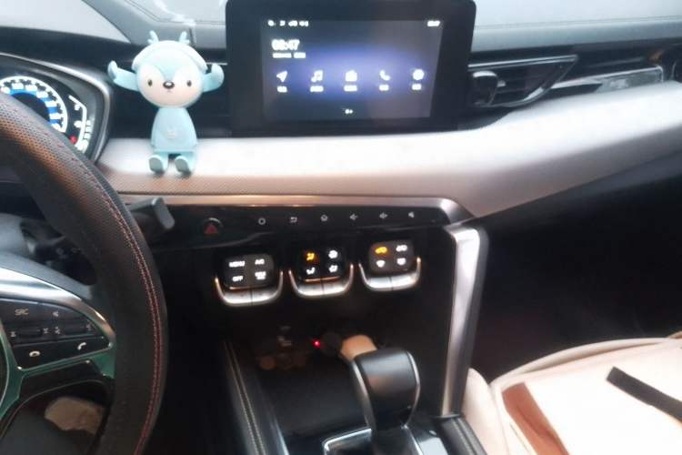 Used BAIC Beijing X3 2019 1.5T CVT Glory Edition Audio And AC Panel