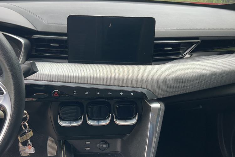 Used BAIC Beijing X3 2019 1.5T Manual Glory Edition Audio And AC Panel