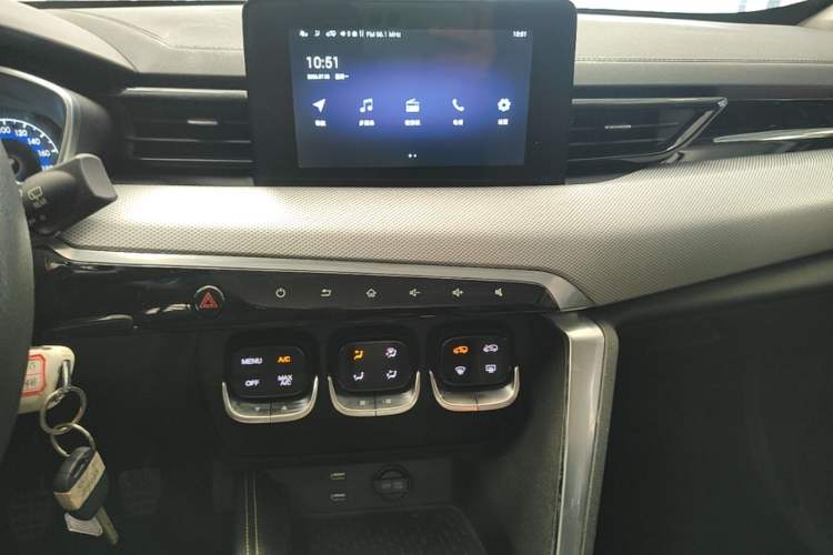 Used BAIC Beijing X3 2019 1.5T Manual Glory Edition Audio And AC Panel