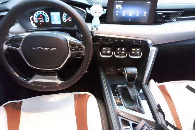 Used BAIC Beijing X3 2019 1.5T CVT Glory Edition Center Console